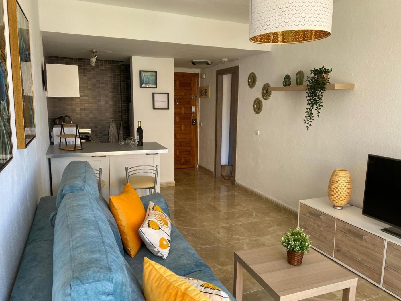 Apartament Cozy 1 Bed In Europark 74 *